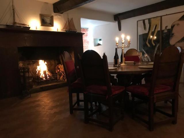 波洛克 Worthy Manor旅馆 外观 照片